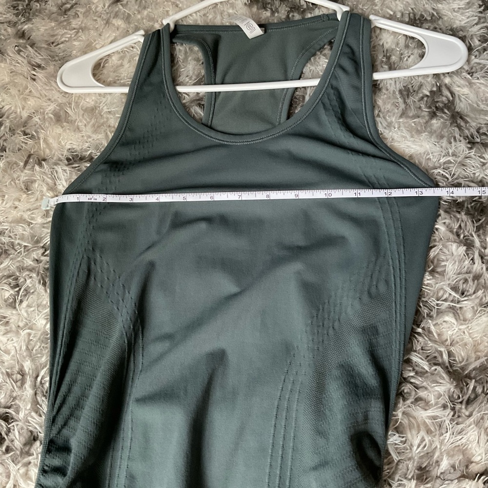 Athleta Speedlight Seamless Tank Green Size XS - Picture 6 of 7